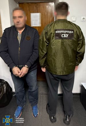 На Буковині ексголова МСЕК та його поплічниця вимагали хабар за оформлення інвалідності
